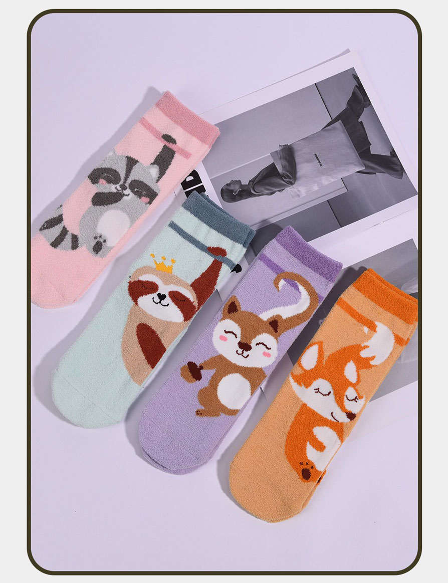 centipede yarn socks